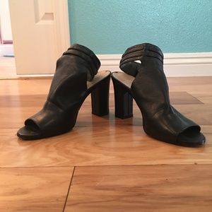 via spiga ginevra leather bootie